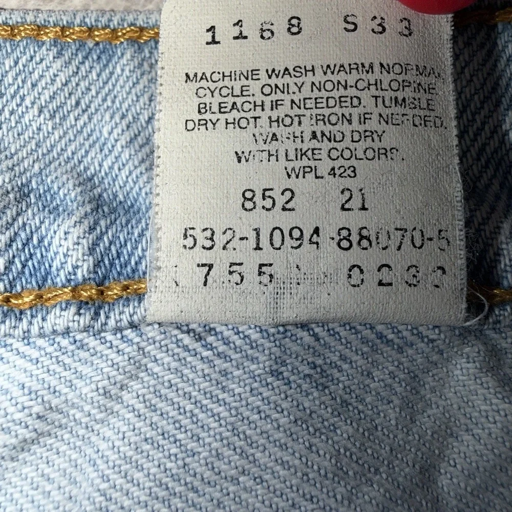 Vintage Levi's 550 Light Wash Relaxed‎ Fit Taper Womens Size 11 Med 28x30